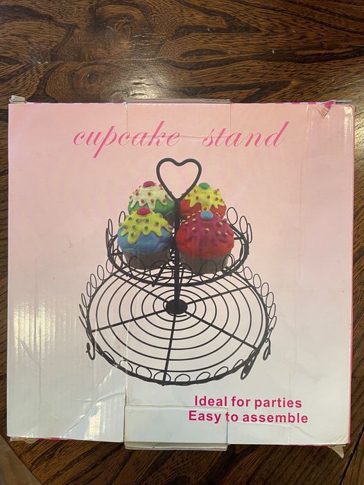 Stojak patera na babeczki