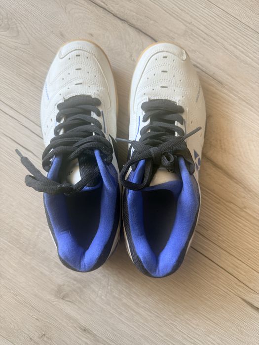 Buty halowe Yonex ErgoShape rozm. 41 – praktycznie nowe