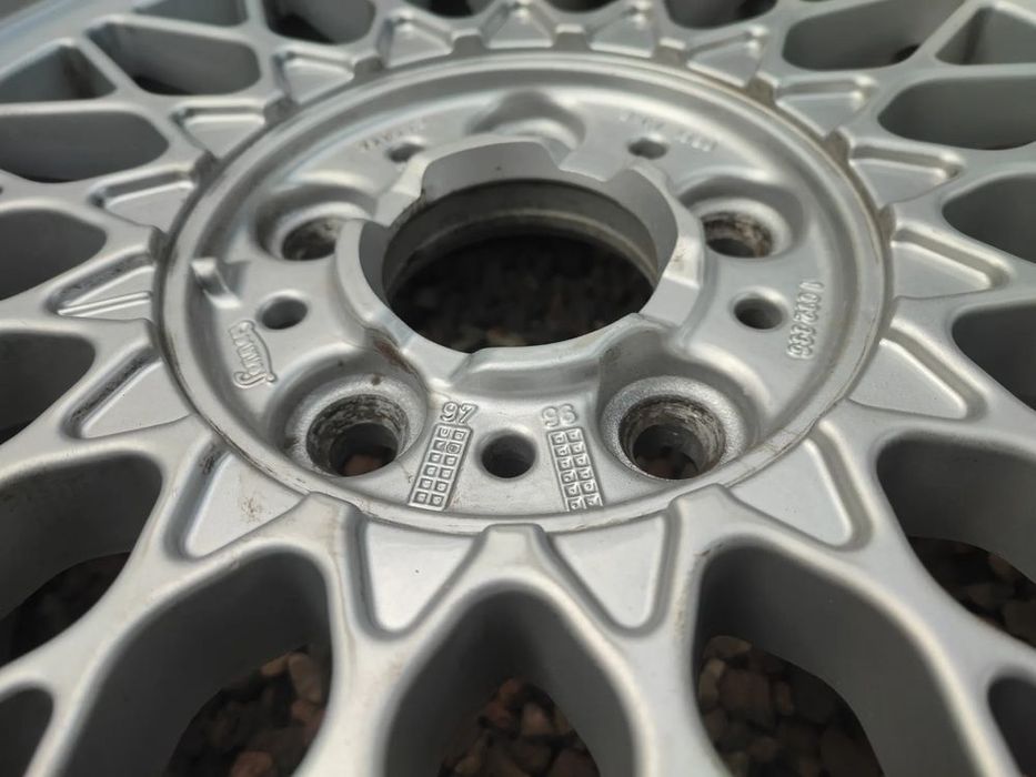 bmw  e39 / e46 / e38 / e36 / e34 / e32 / e60 / itp. oryginalny komplet