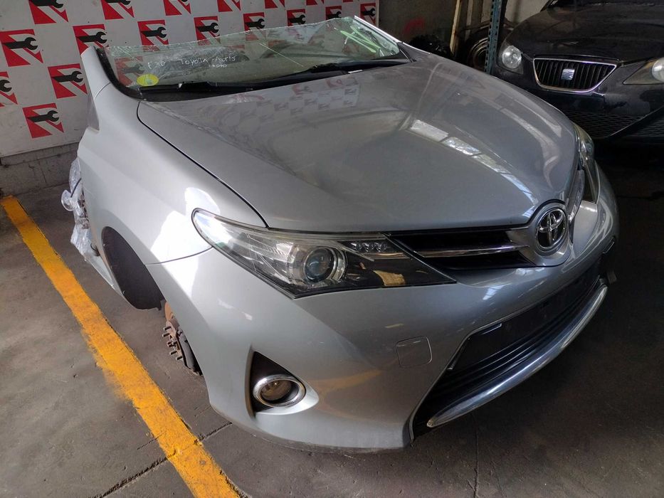 Frente Completa Toyota Auris 1.4 D4D 2014 #F30