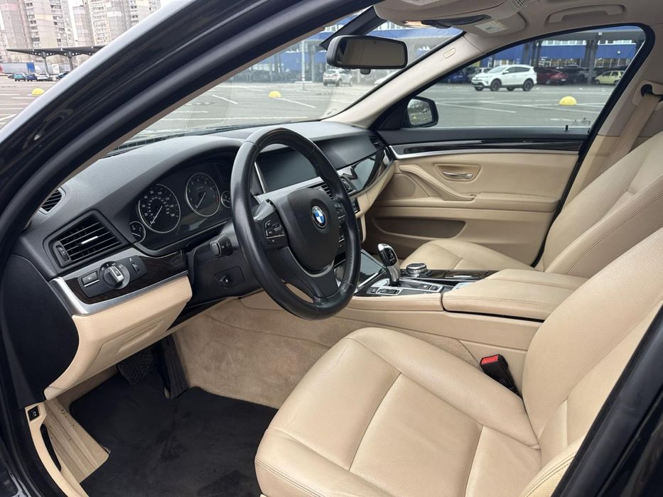 BMW F10 535i 2014 рік