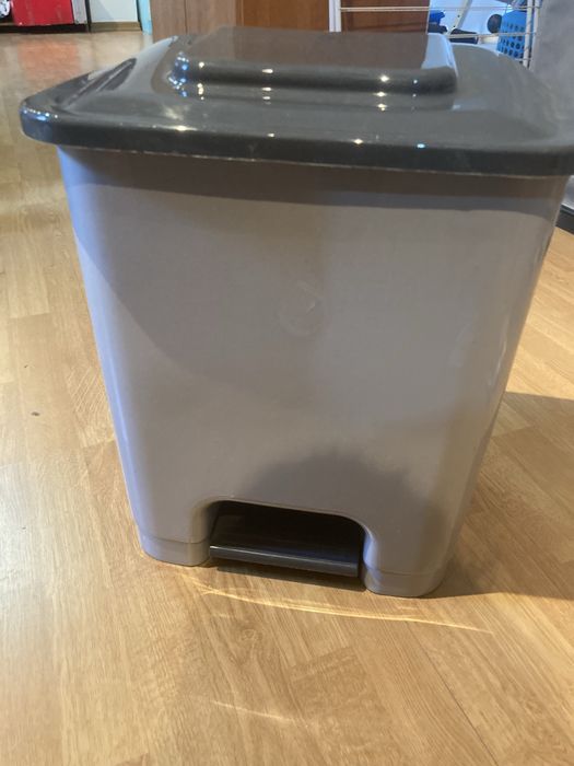 Balde do lixo com pedal