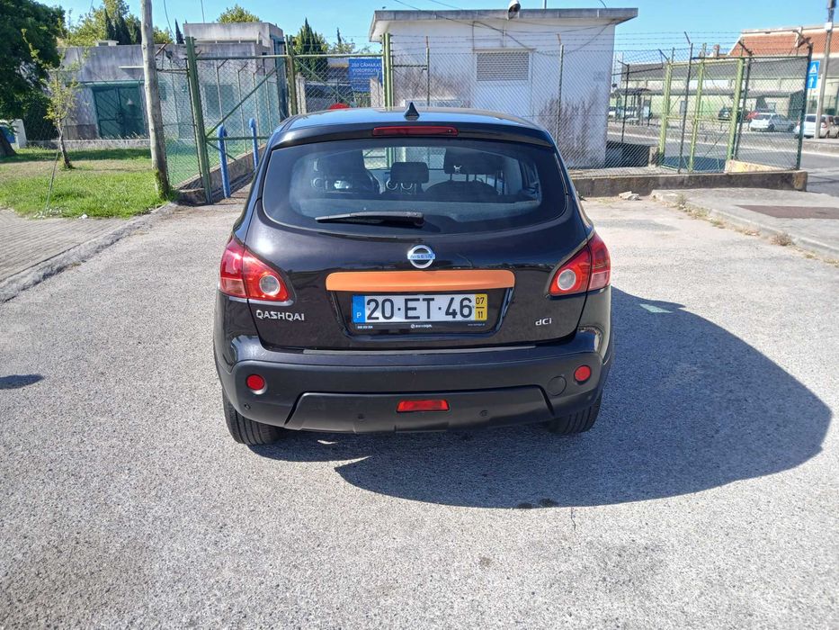 Nissan Qashqai 1.5 dCi 106 cv | Distribuição + bomba de água recentes | Pneus novos
