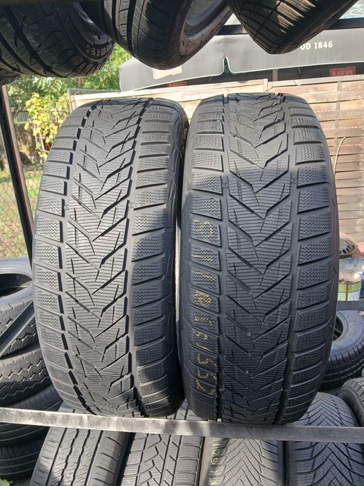 Opony zimowe para 255/55/18 vredestein