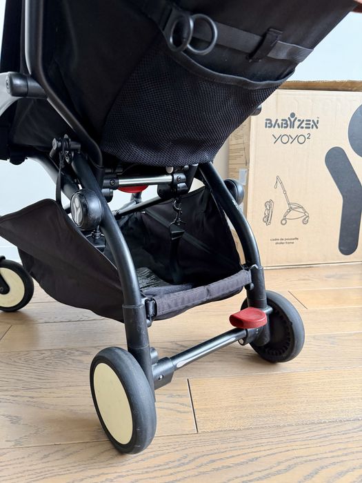 Коляска Babyzen yoyo 2 + зимовий конверт, дощовик, підстаканник та ін.