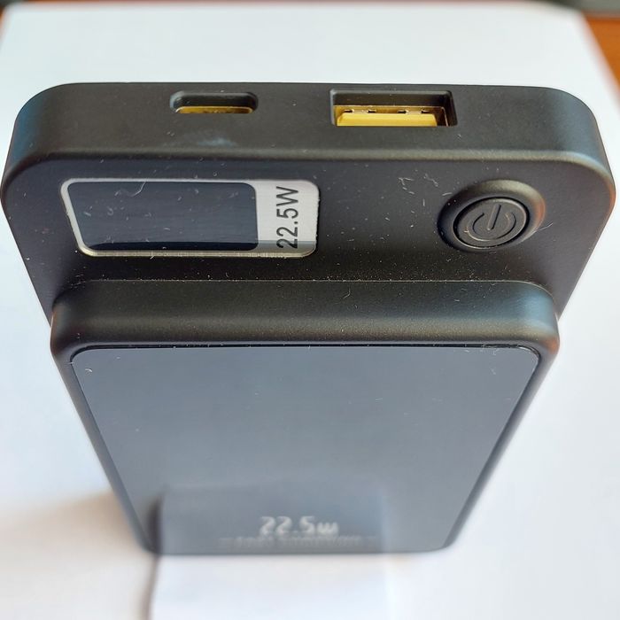 Павербанк 10000 22,5w MagSafe Fast Charging