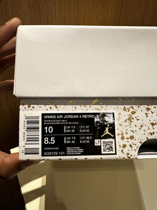 Air Jordan 4 Retro