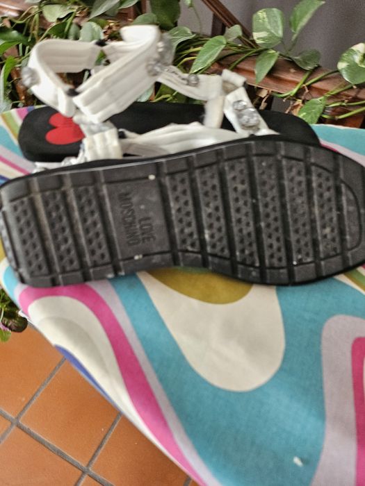 Sandálias  da mochino