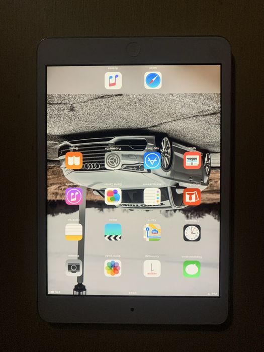 Продам или обменяю айпад 4 мини