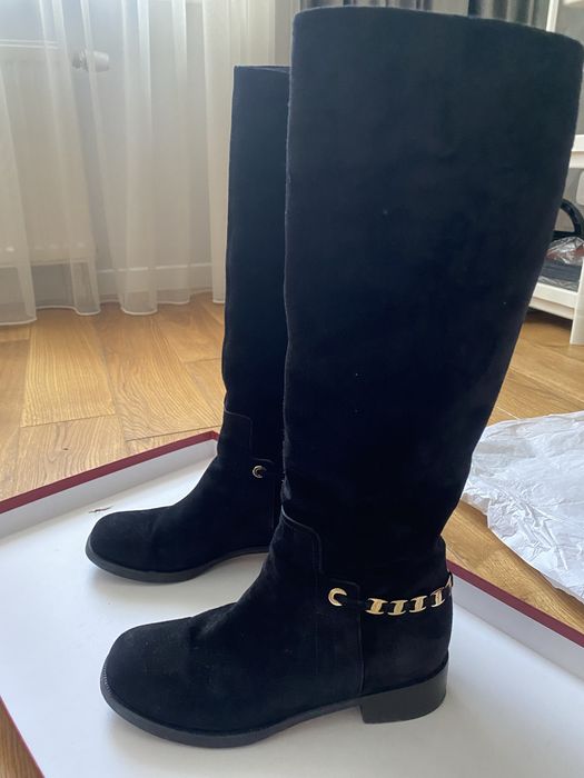 Замшеві чоботи Salvatore Ferragamo