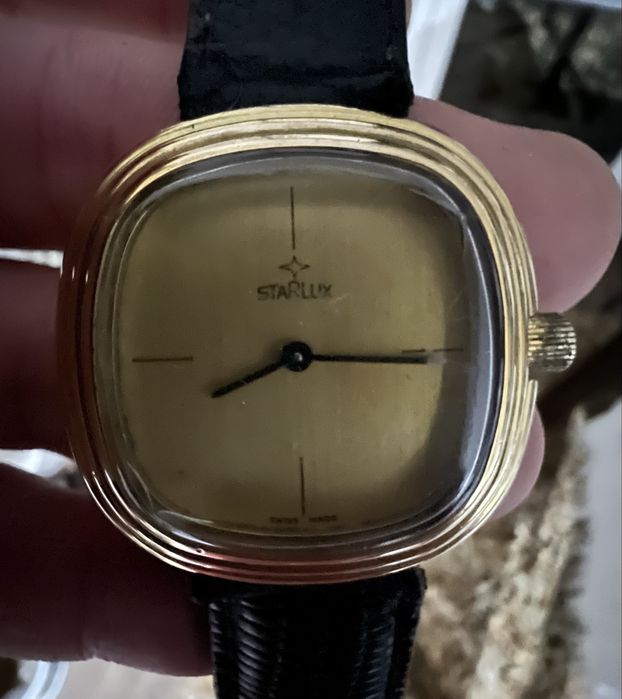 Raro Relógio Starlux Swiss mecanico.