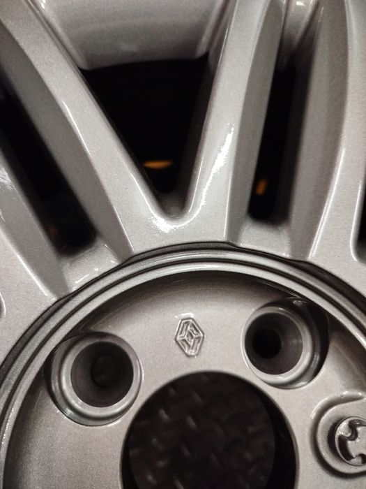 Jantes 16" Originais Renault Clio 4×100