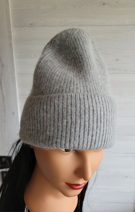 Śliczna ciepła czapka z angorą beanie jasnoszara