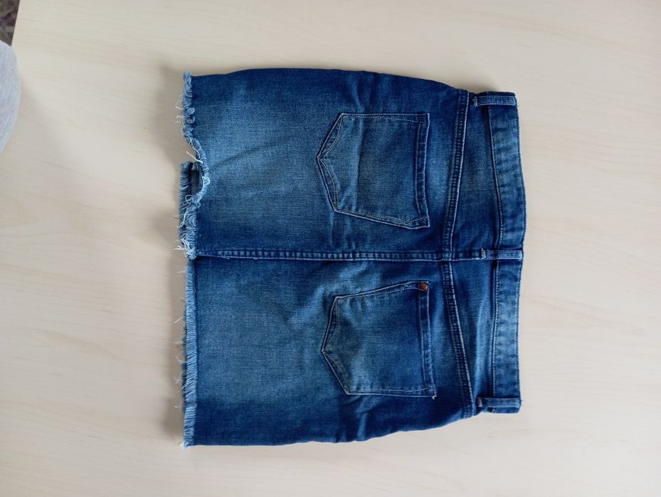 Jeansowa mini spódniczka