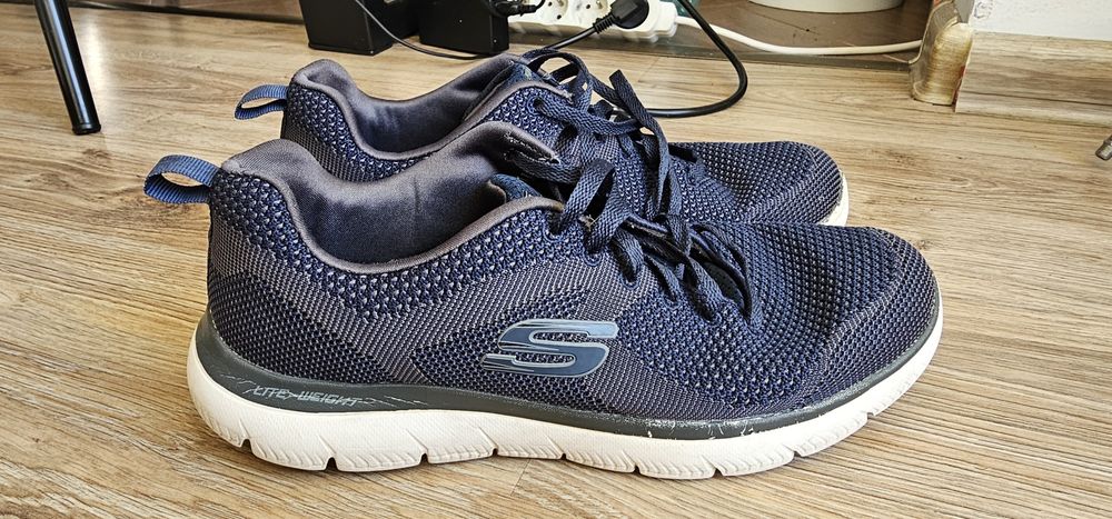 Skechers męskie buty sportowe rozmiar 42 wkładka 26,5cm używane