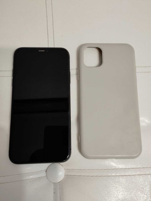 iPhone 11,  64 GB, iOS 26.5.