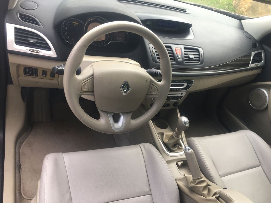 Renault Megane Sport Tourer 1.5 Dci 110cv  2011 Possível retoma