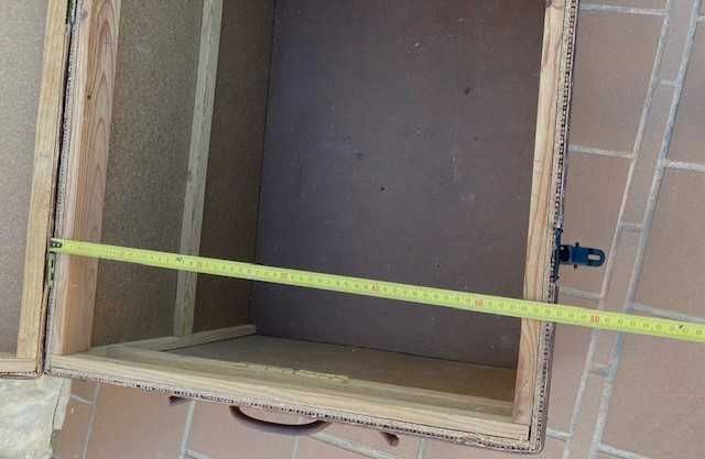 Caixa Baú, em madeira.