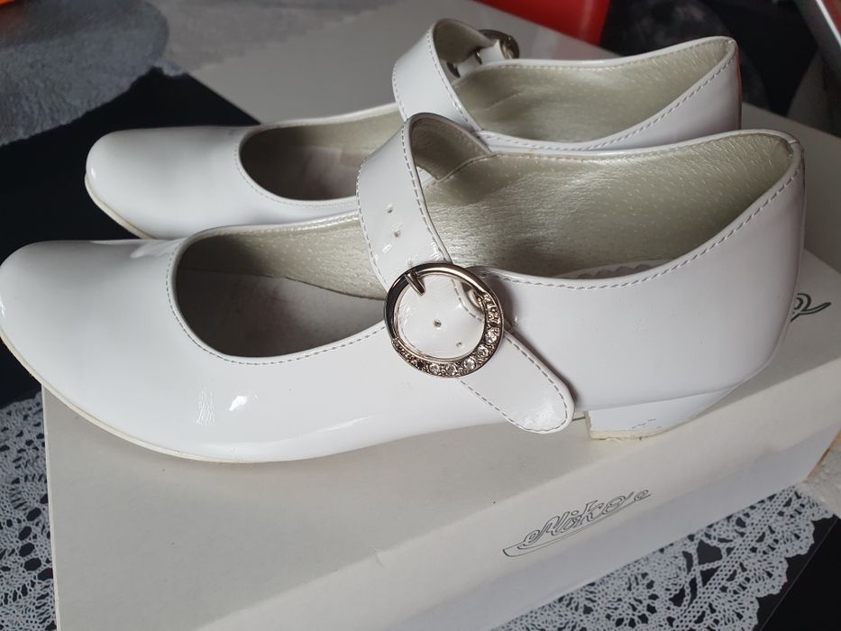 Pantofelki  buty komunijne MIKO rozmiar 35