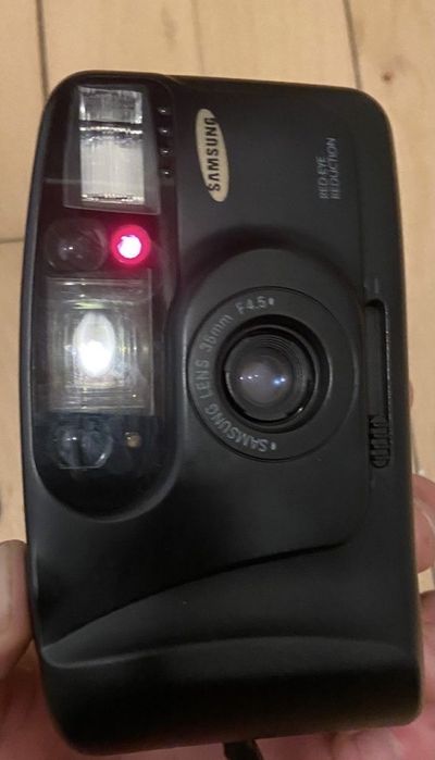 Плівковий фотоапарат Samsung AF-333