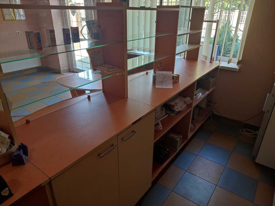 комплект меблів для аптеки