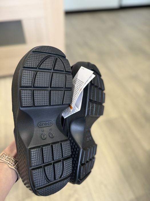 Босоножки crocs 39 новые шлепки сандали