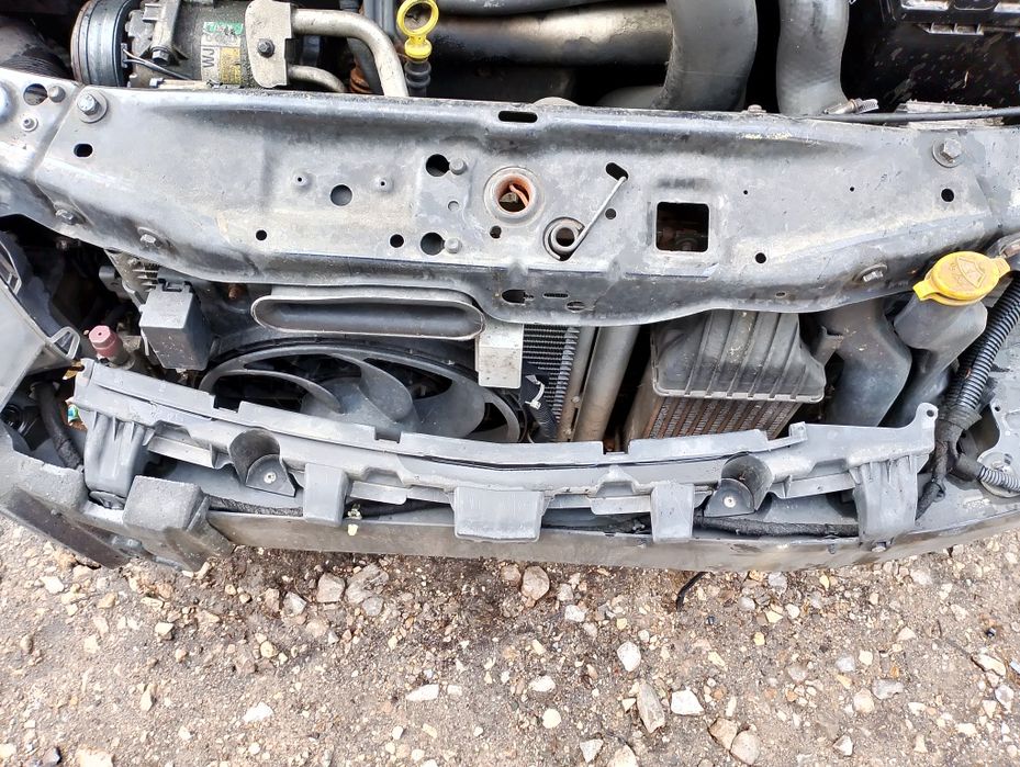 Pas przedni opel astra h