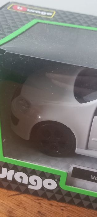 Volkswagen golf GTI 1:32