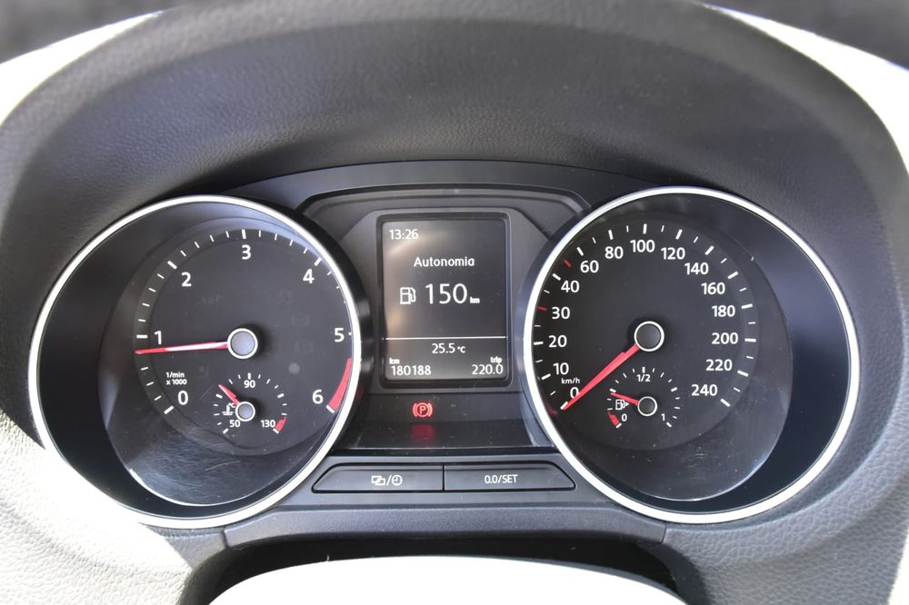Volkswagen Polo 1.4 TDI Bluemotion 2014 com 180000kms