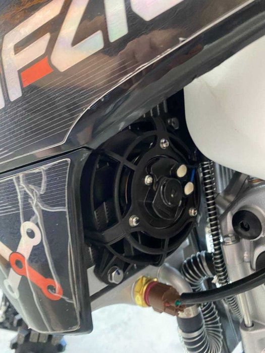 6 DAYS PRO-FACTORY 300CC NEW  Crf Про факторі 300 водяне