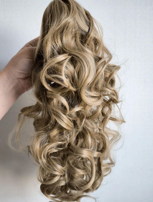 Шиньон на крабику, пишний хвіст, штучне волосся