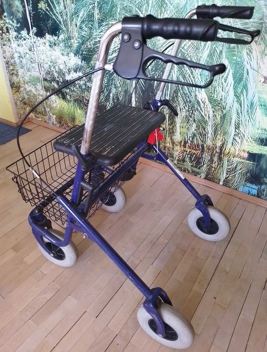 rollator lub balkonik rehabilitacyjny