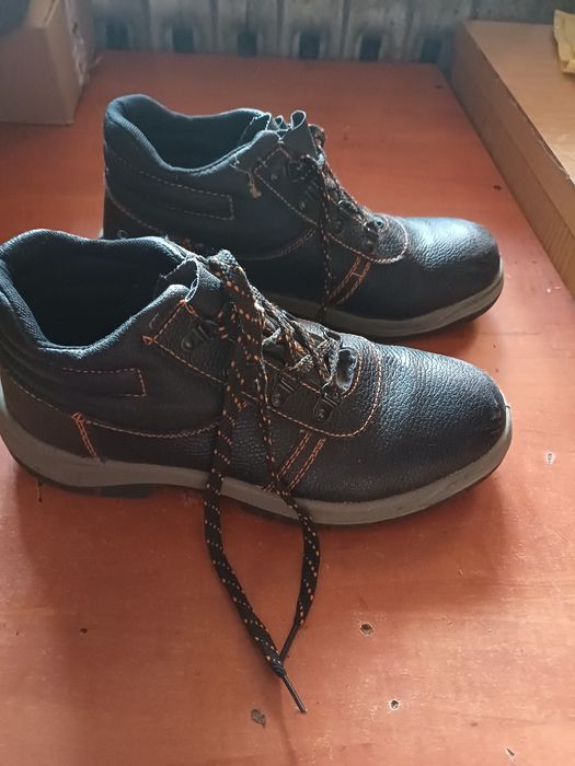 Sprzedam Buty robocze