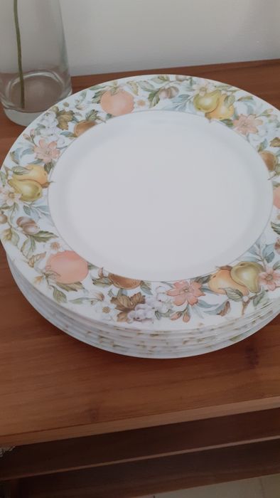 Conjunto pratos de refeição rasos