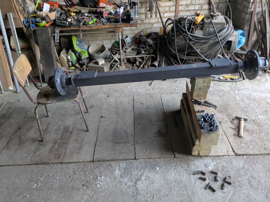 Sprzedam oś do przyczepy