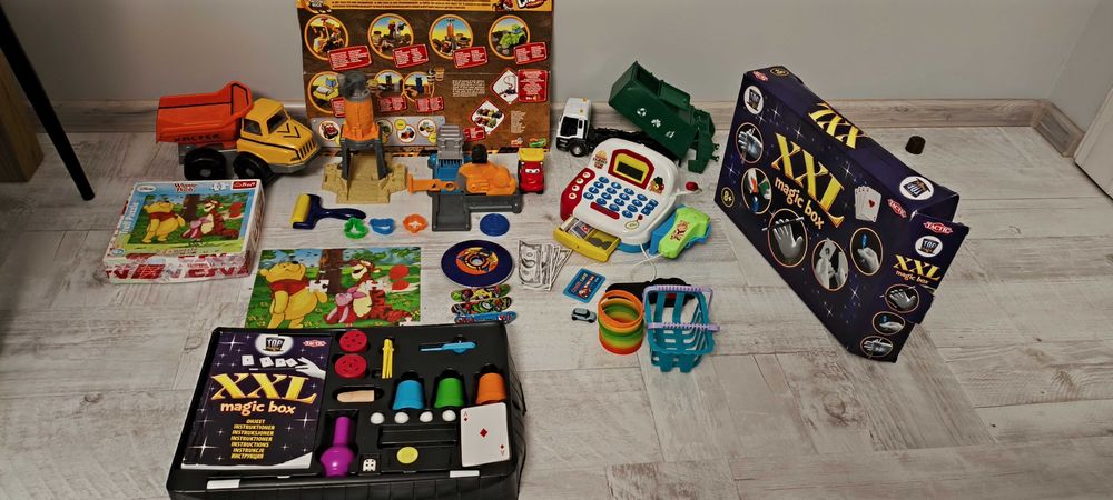 Zestaw Play-Doh, ŚMIECIARKA, PUZZLE 3D Wieża Eiffla, Kasa Fiskalna.