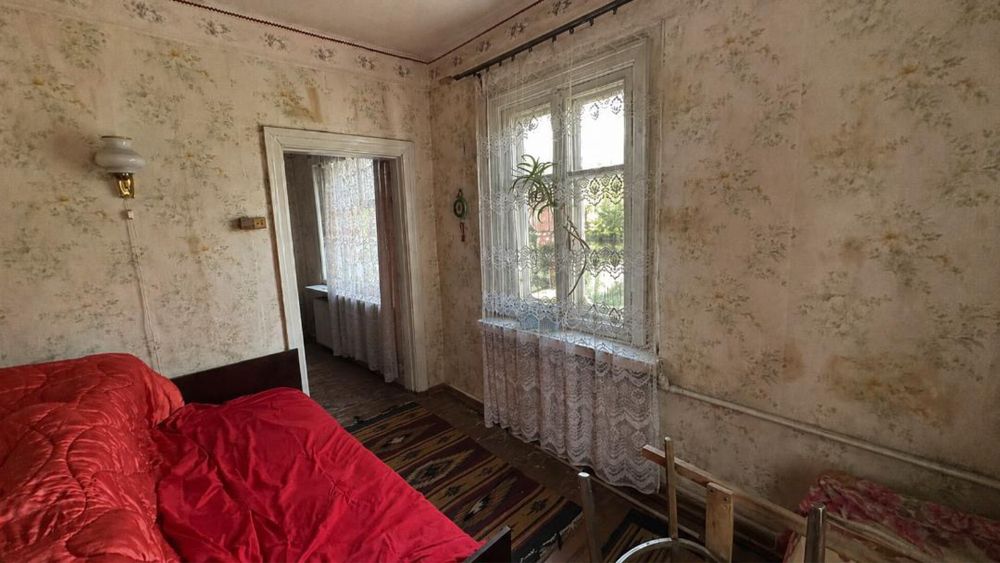 Продам 2-х комнатную квартиру переулок Максима Чиженка