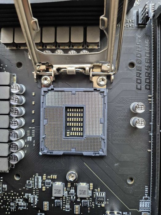s1200 ігрова материнка MSI Z490 Gaming Plus для 10-11 покоління
