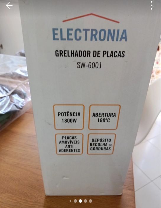 Grelhador Elétrico de Placas Electronia SW-6001 – 1800W – Como Novo