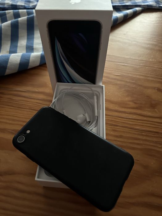Iphone SE branco. Bom estado