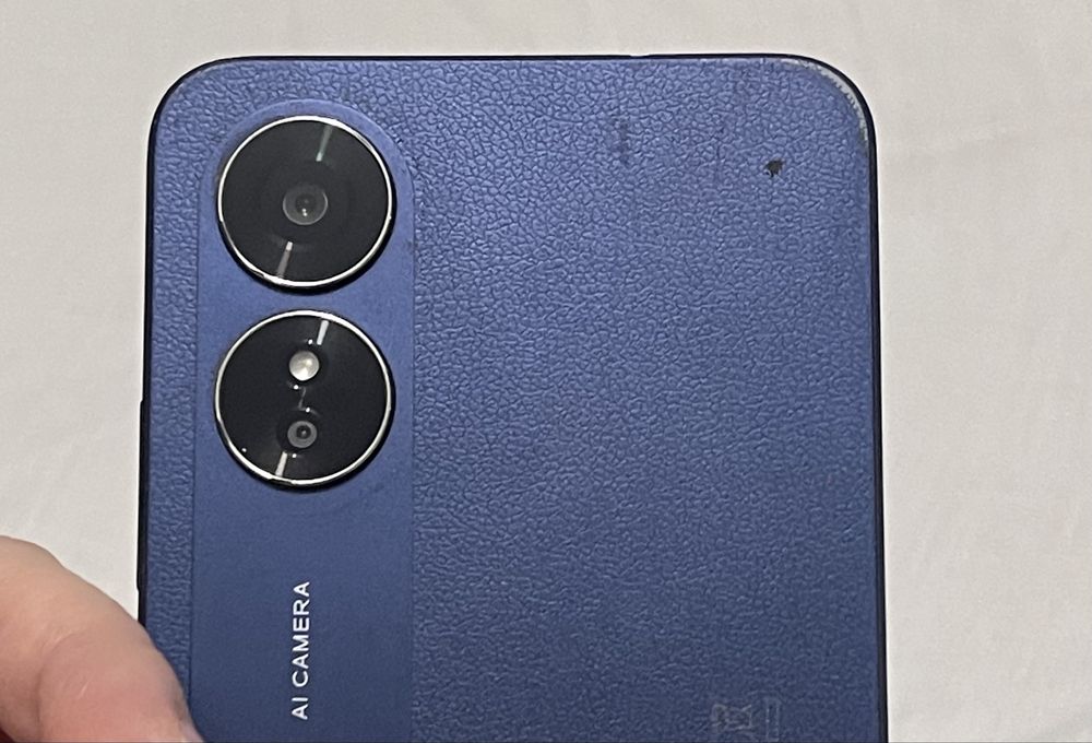 OPPO A17 64 GB Azul — Funcional, com Ecrã Partido