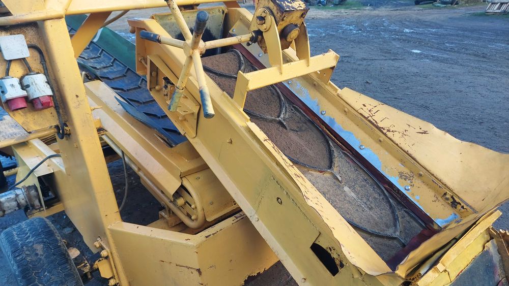 Pryzmownik tasmociag podajnik tasmowy