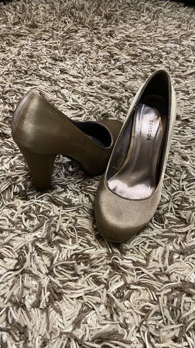 Saltos altos seaside tamanho 36