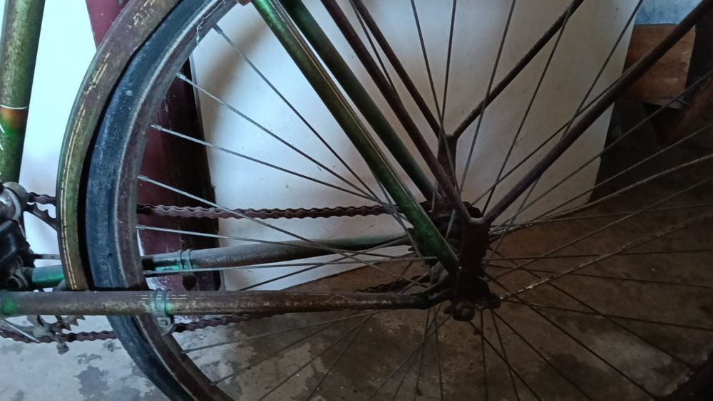 Bicicleta muito antiga