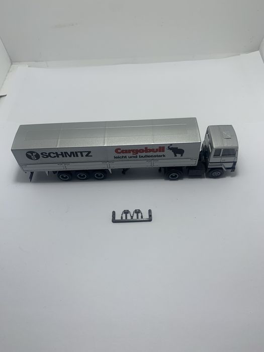 Ford Herpa escala 1/87