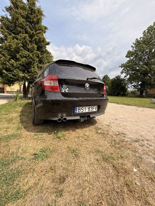 Samochód BMW serii 1 e87