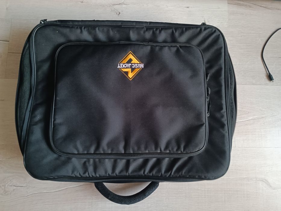 Сумка-чохол для мікшерного пульта Behringer Xenyx QX1832USB і не тільки