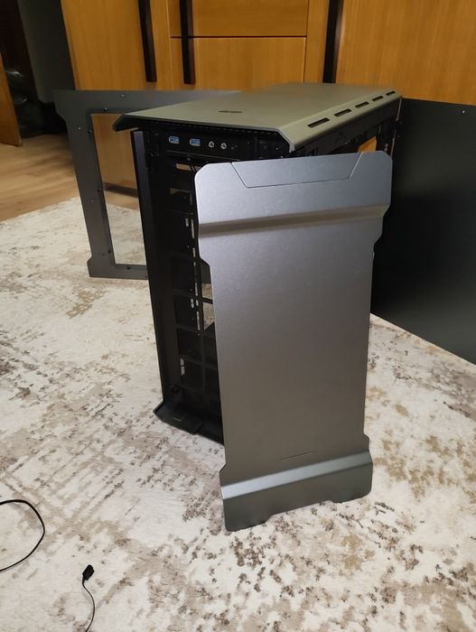 Caixa Phanteks usada