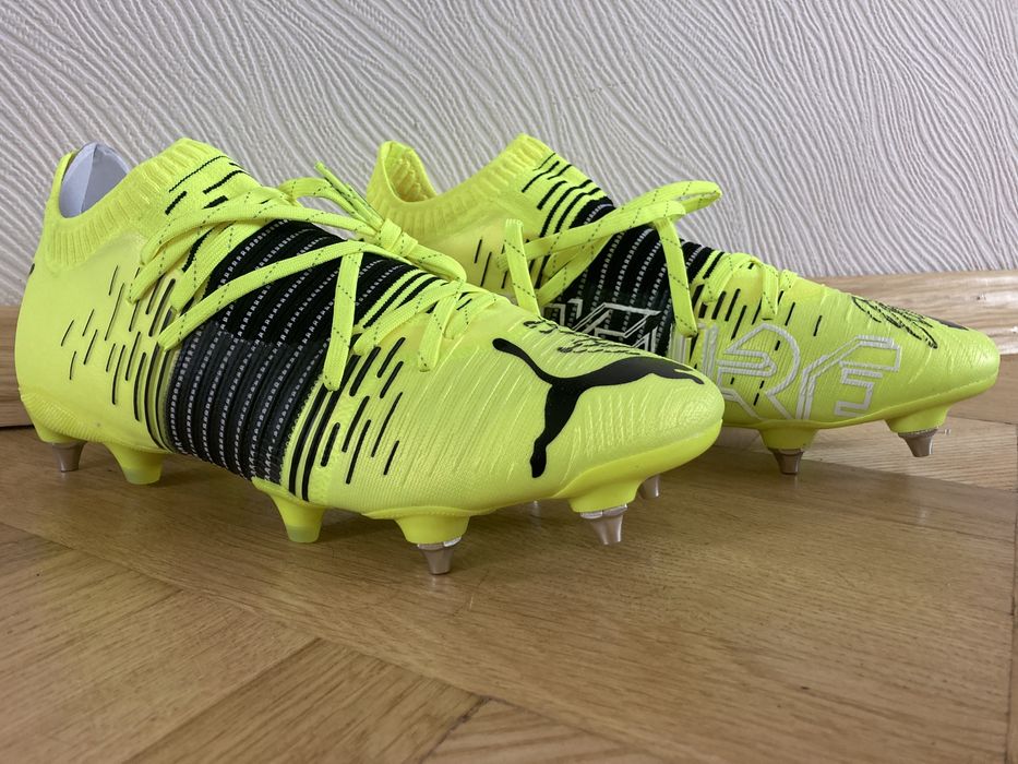 Бутси Puma з автографом Зінченка