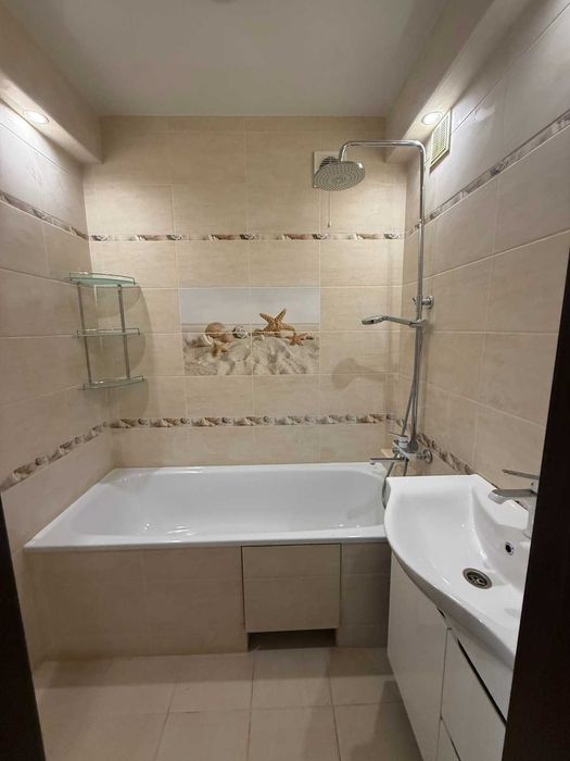 Продам 3х квартиру на другому поверсі
